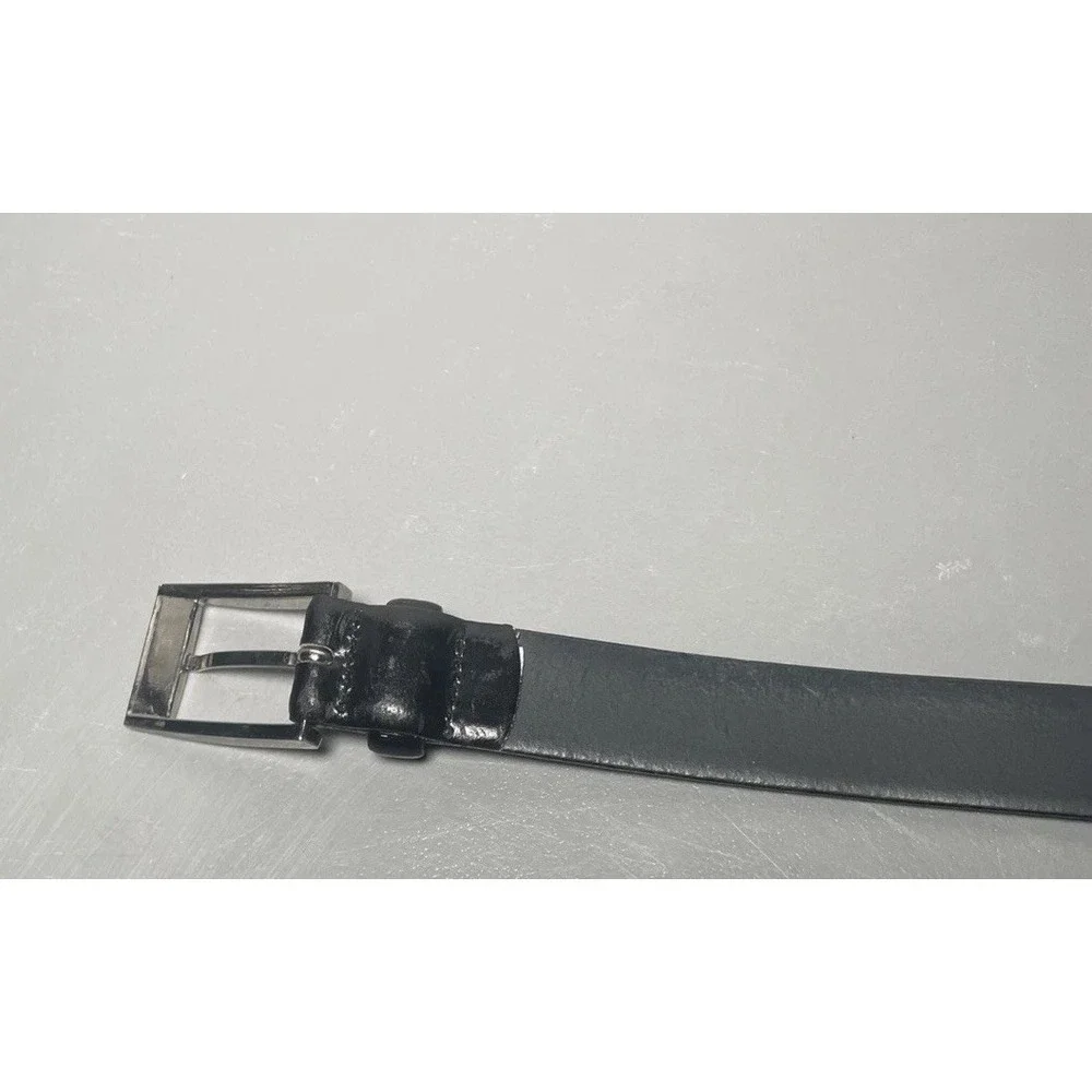 Hugo Boss Men's Black Leather Dress Belt Size 44‎